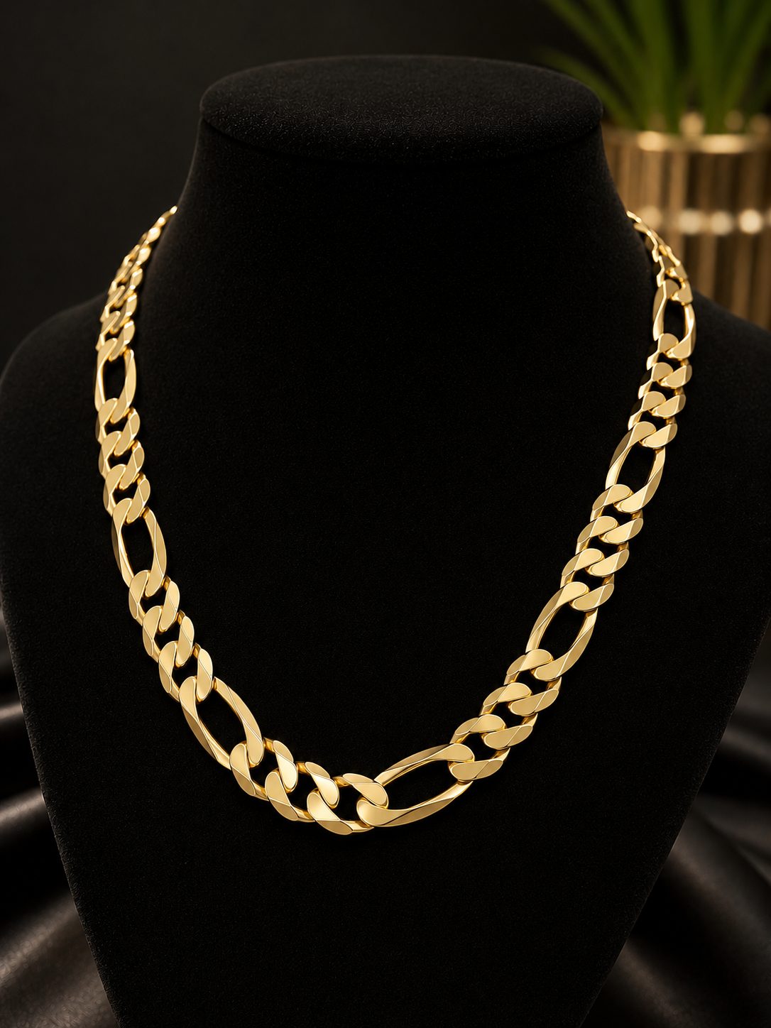 10ct yellow gold heavy Figaro chain 105.47g 60cm