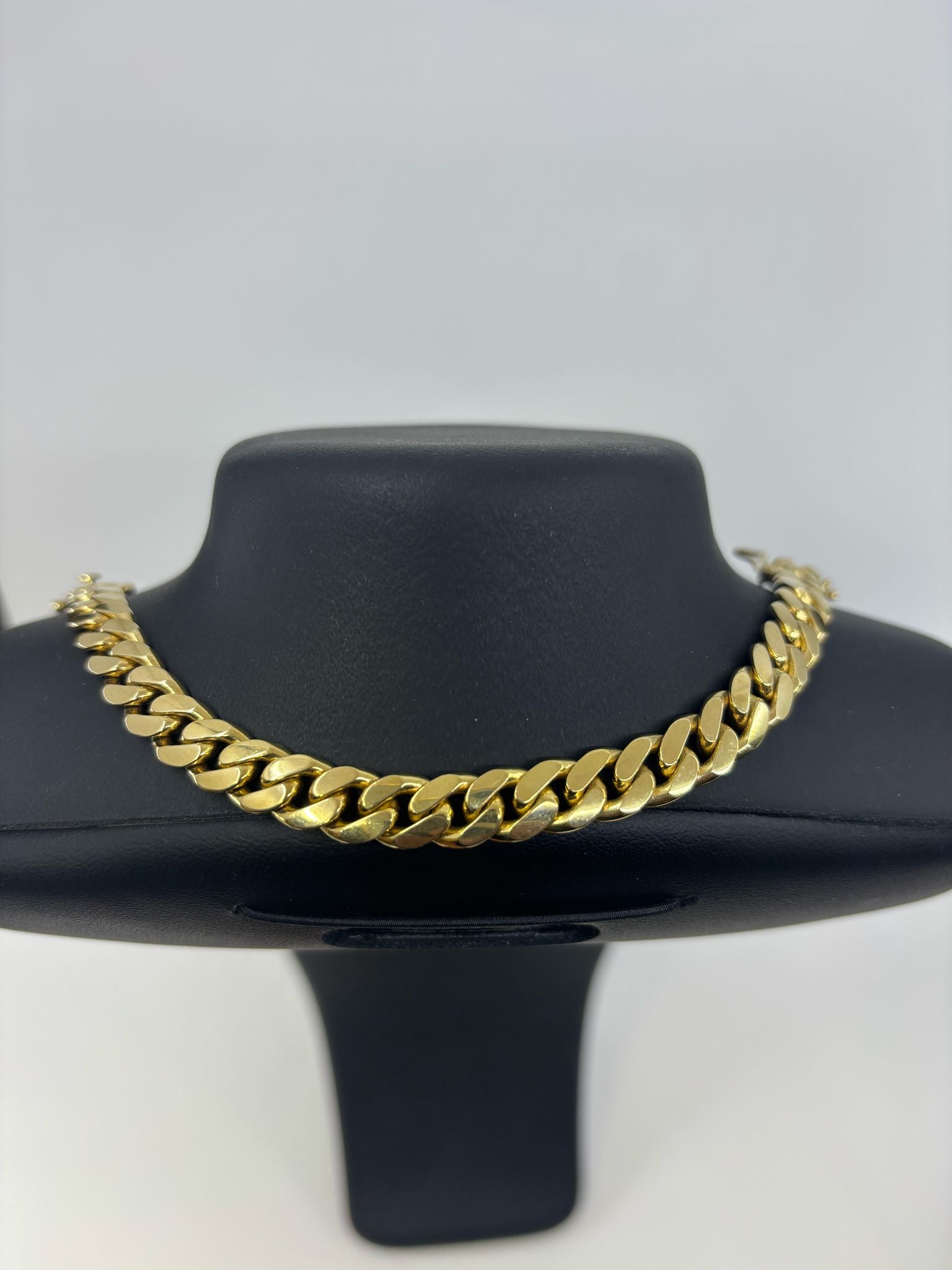 10ct Gold Curb Link Bracelet