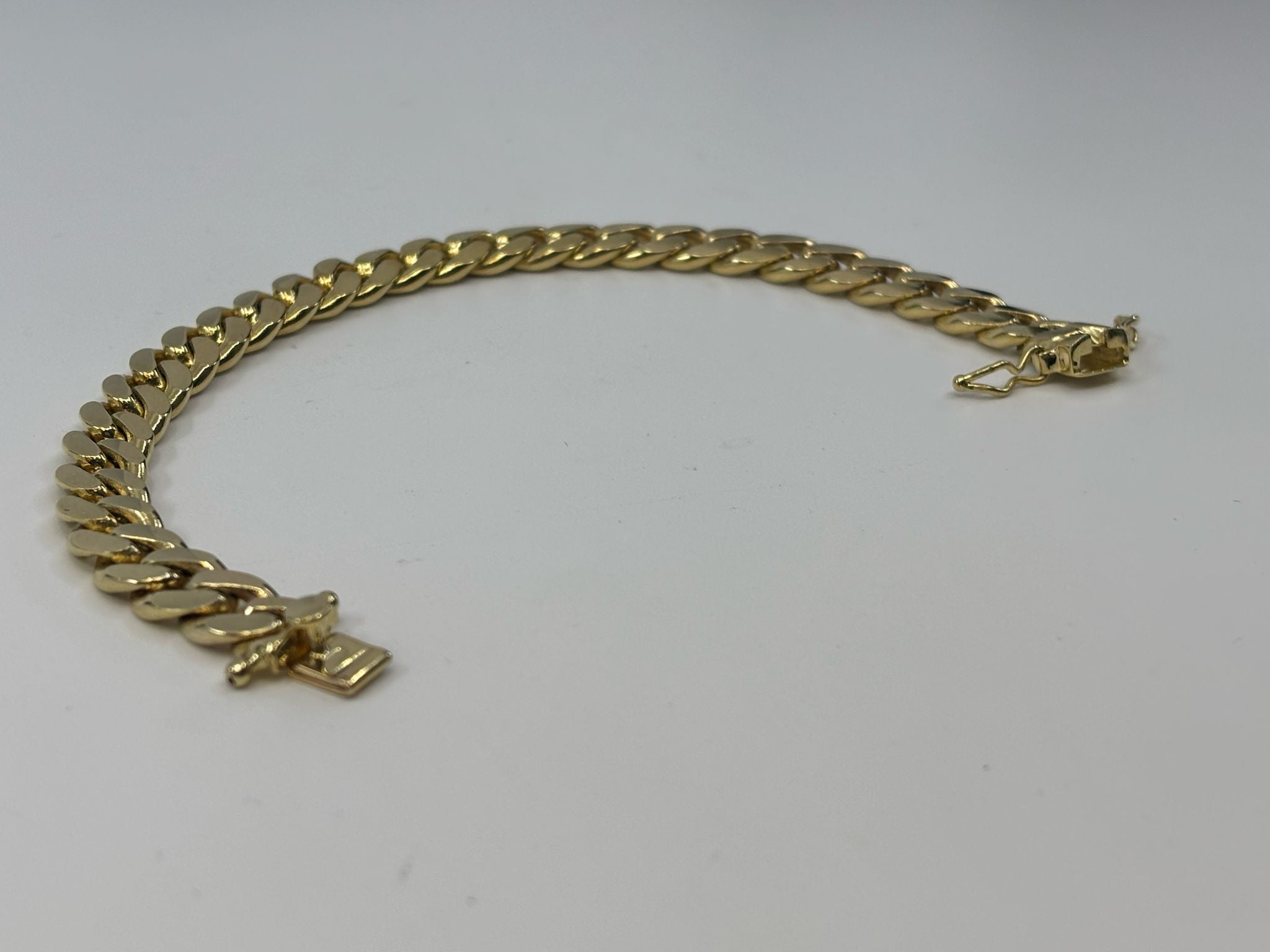 10ct Gold Curb Link Bracelet