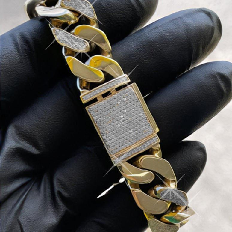Frosted Bracelet 9ct Gold with diamonds ❄️