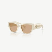 White talc / Light yellow