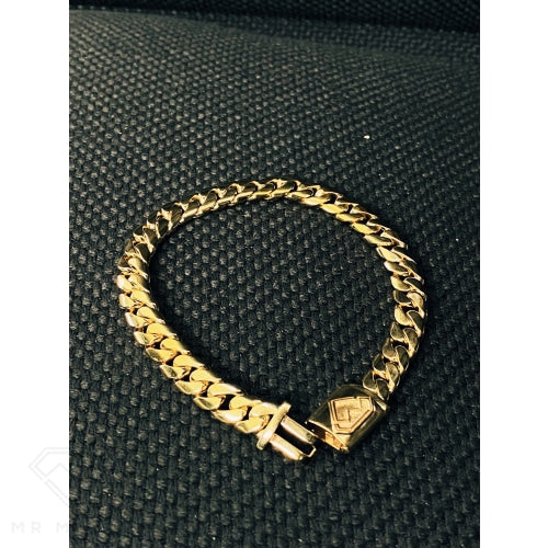 Curb-Link Bracelet 9Ct Gold
