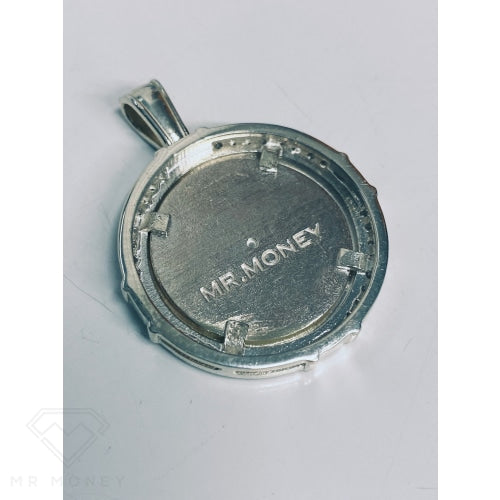 Samoan Sovereign Pendant + Chain Charms & Pendants