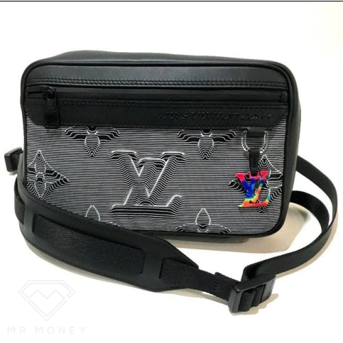 Louis Vuitton Expandable Messenger Monogram 3D Gray/Black in  Textile/Leather with Matte Black/Transparent Plastic - US