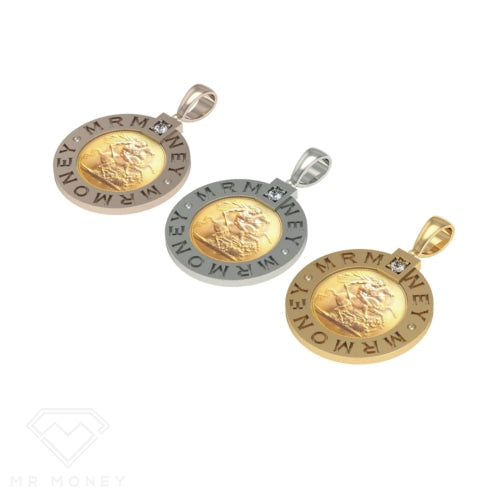 Full Sovereing Diamond Pendant Pendant